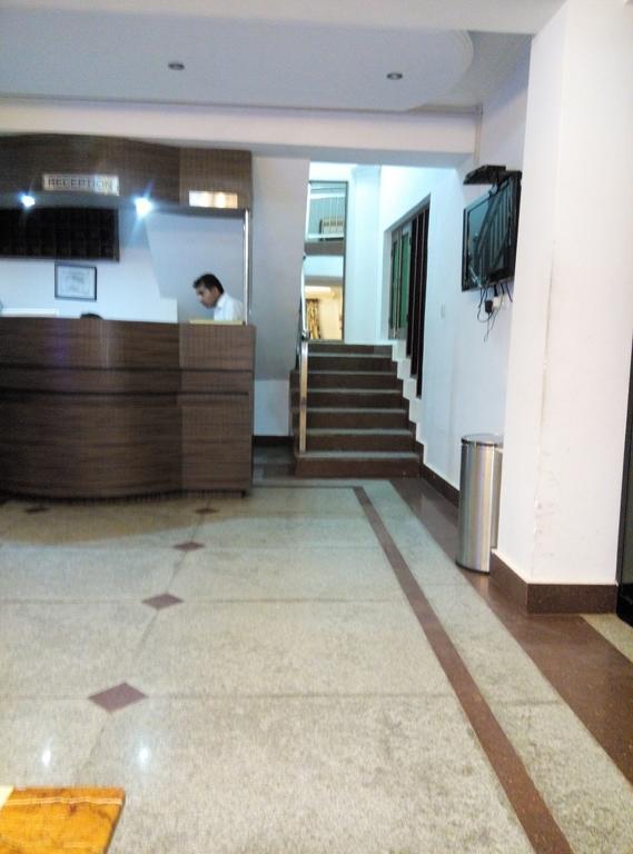 Hotel Grand Jigar Srīnagar Exterior foto